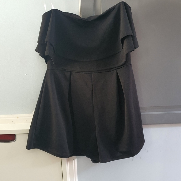 Black Romper - Picture 7 of 8